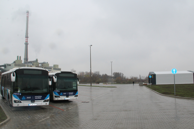 ÁTADTÁK A T-BUSZ ÚJ FORGALOMIRÁNYÍTÁSI KÖZPONTJÁT