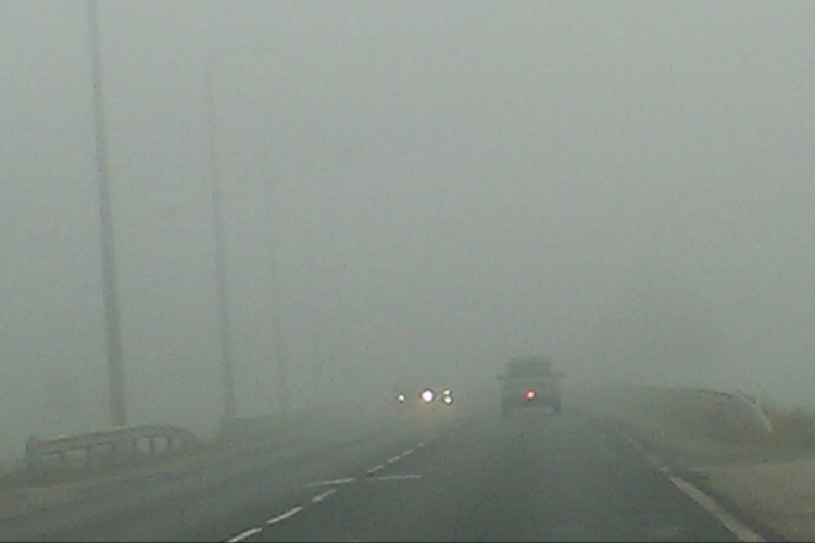 Biztonságos közlekedés ködös időben