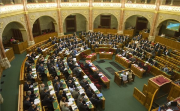 A jövő évi költségvetést kezdik tárgyalni a képviselők