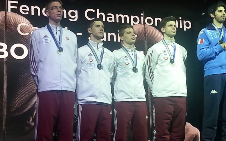 Esztergályos Patrik ezüstérmes a férfi párbajtőrcsapattal!