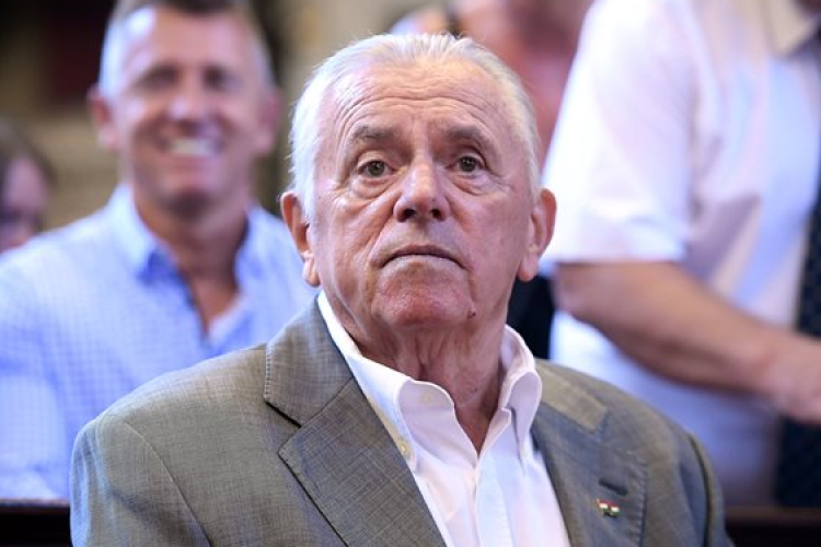 Elhunyt Mészöly Kálmán