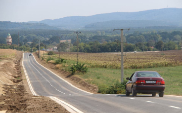 ÚJ ÚT TEHERMENTESÍTHETI A BÚZAVIRÁG UTCÁT