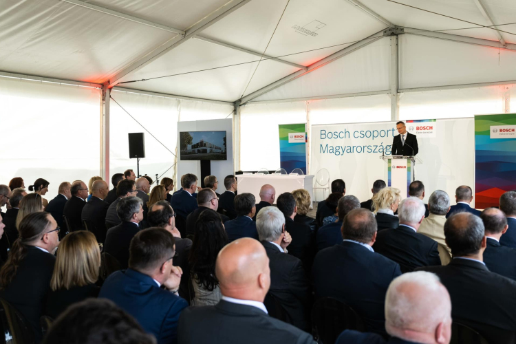 Szijjártó: kétszáz munkahelyet teremt a Bosch új zalaegerszegi mérnöki központja