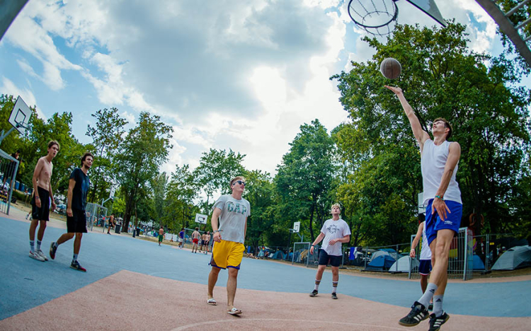Átalakult a sportzóna: Európa első party-padel klubja érkezik a Szigetre