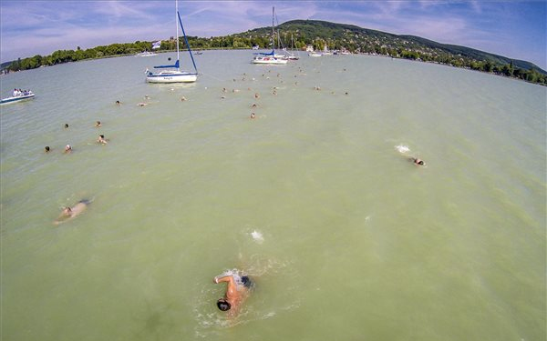 A Föld napja - A Balaton önálló jogalanyi státuszának elismerését kezdeményezik