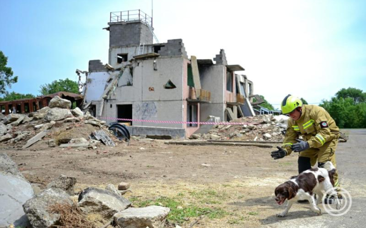 Ötvenhatan tettek esküt Magyarország hivatalos mentőcsapatánál, a HUNOR-nál