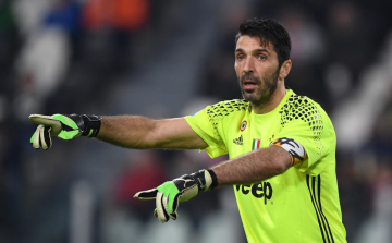 Buffon 40-en túl a következő szezonban is játszani szeretne